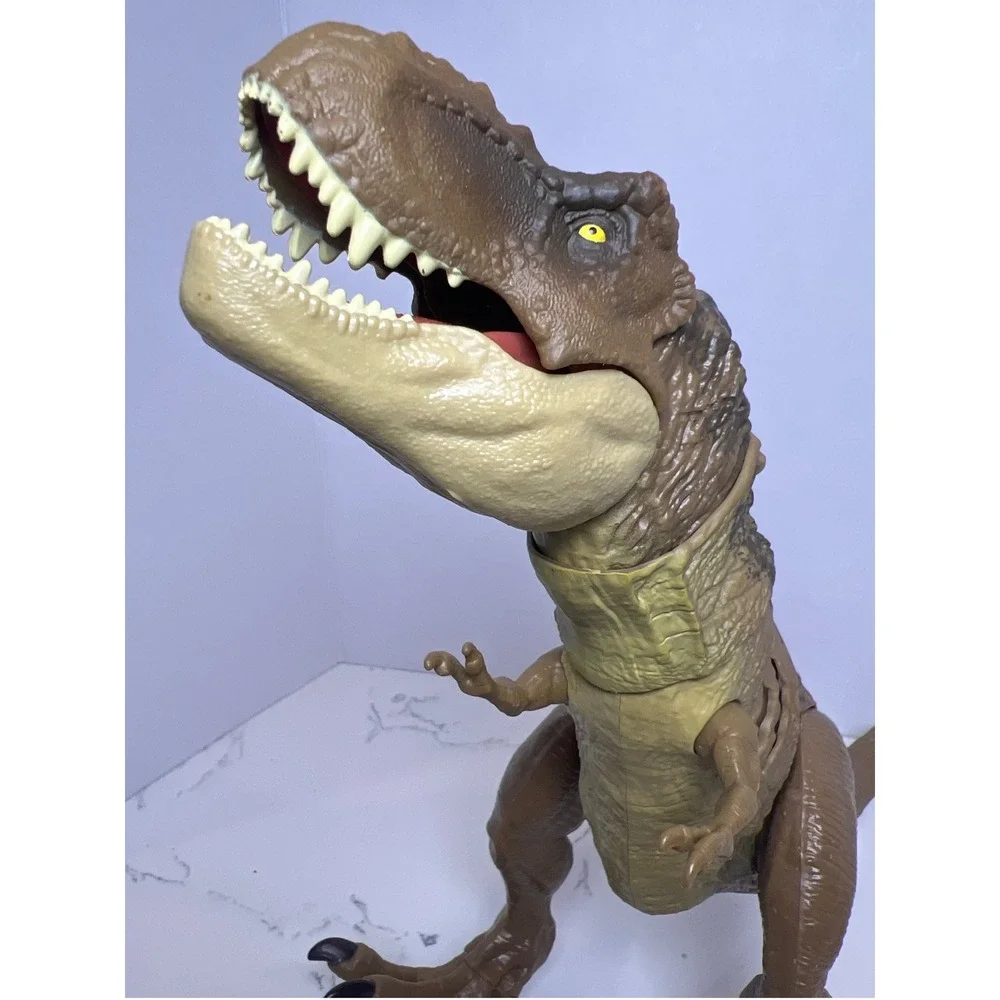 Mattel Jurassic World Extreme Damage Tyrannosaurus Rex T-Rex‎ Dinosaur Figure